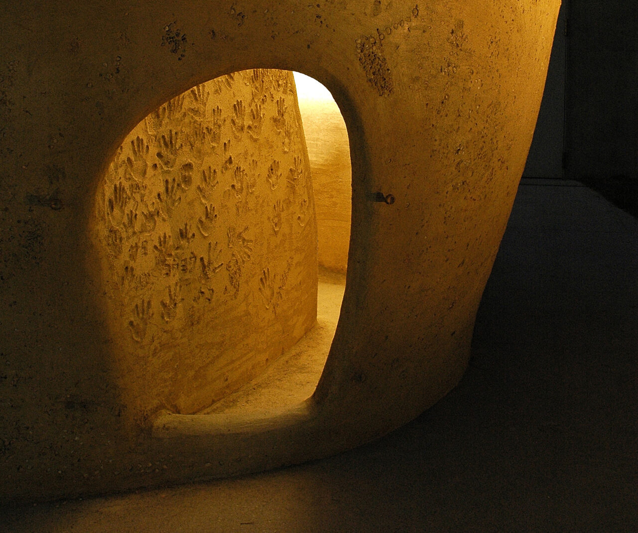 Earth Egg Dome Tono Mirai architects