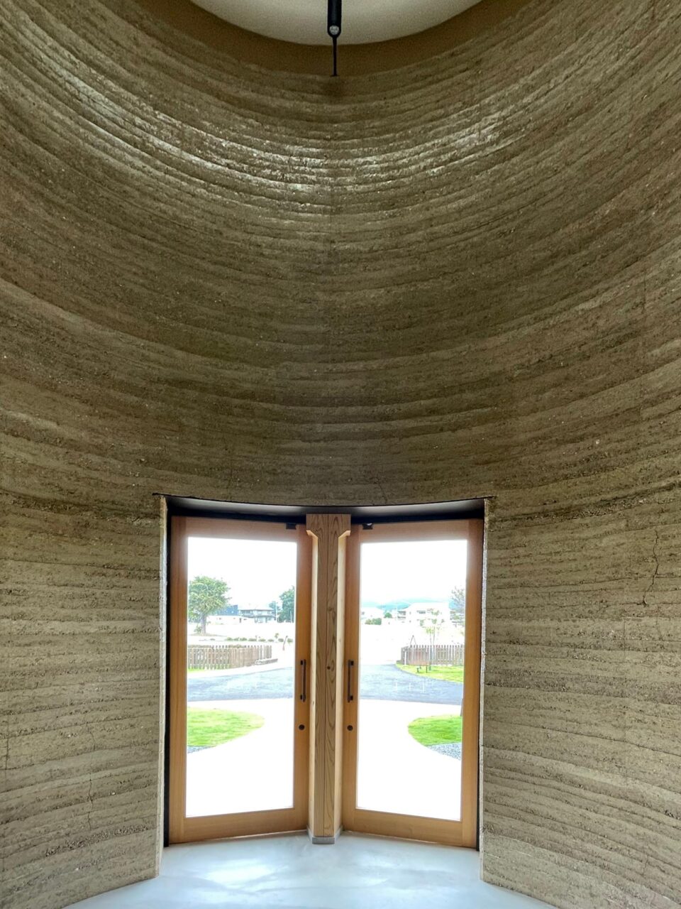 21-版築エントランス-221208-2